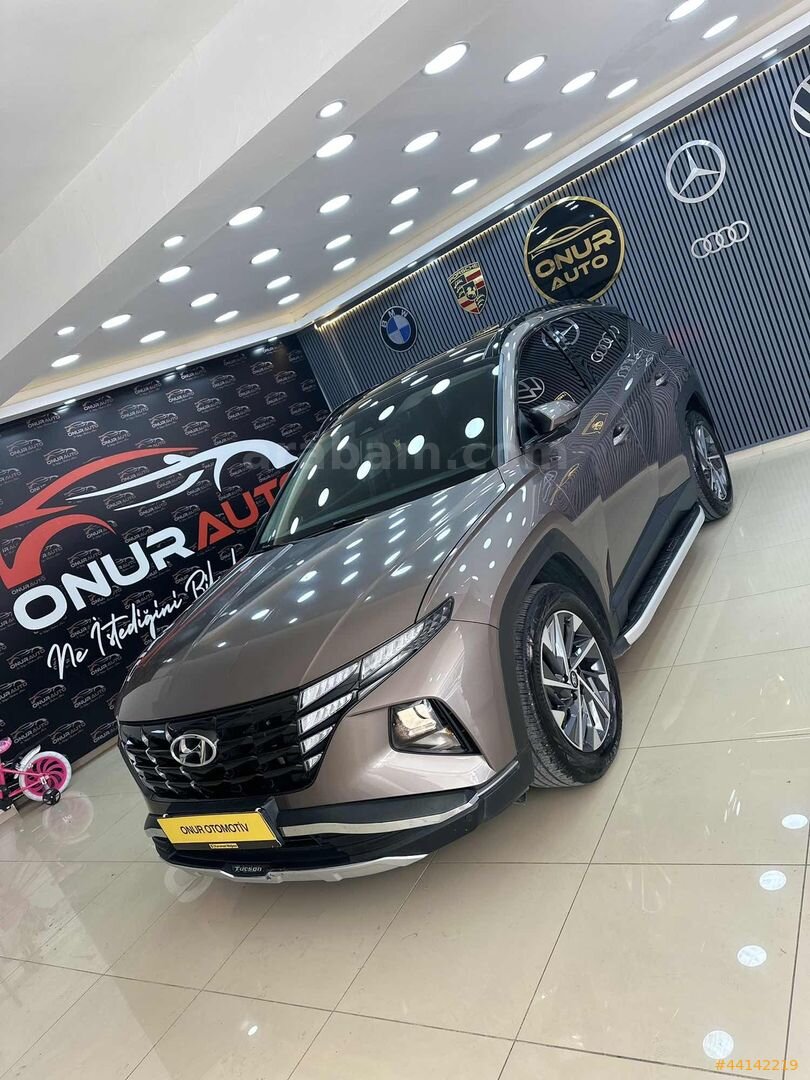 ONUR OTOMOTIV'DEN 2021 BOYASIZ DEGİSENSİZ 50.000KM TUCSON 4