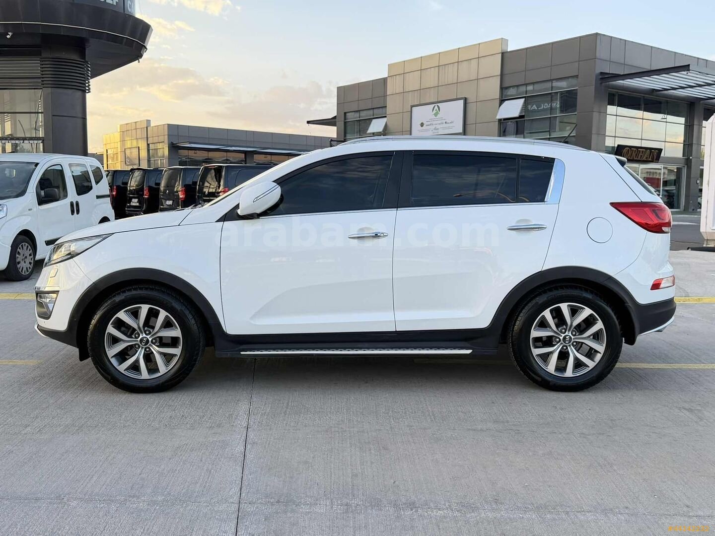 2015 KİA SPORTAGE HATASZ BOYASIZ MASRAFSIZ 110 KM KARTA 12 TAKST 6