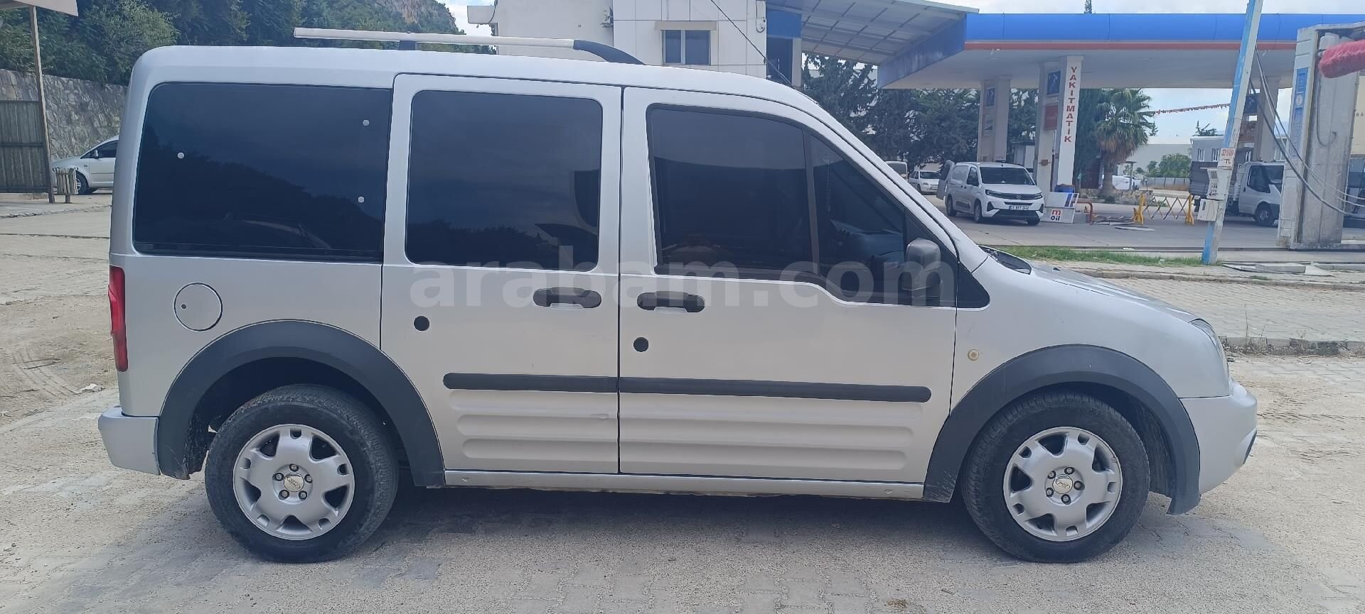 Sahibinden Ford Tourneo Connect 1.8 TDCI Deluxe 2012 Model 3
