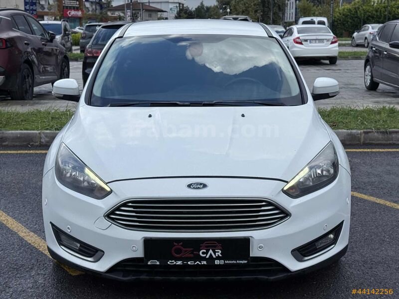 Galeriden Ford Focus 1.5 TDCi Titanium 2018 Model Kocaeli 348.000 km Beyaz