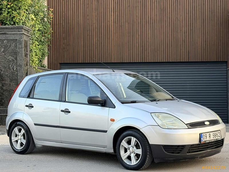 Galeriden Ford Fiesta 1.4 TDCi Comfort 2003 Model Denizli 250.000 km Gri