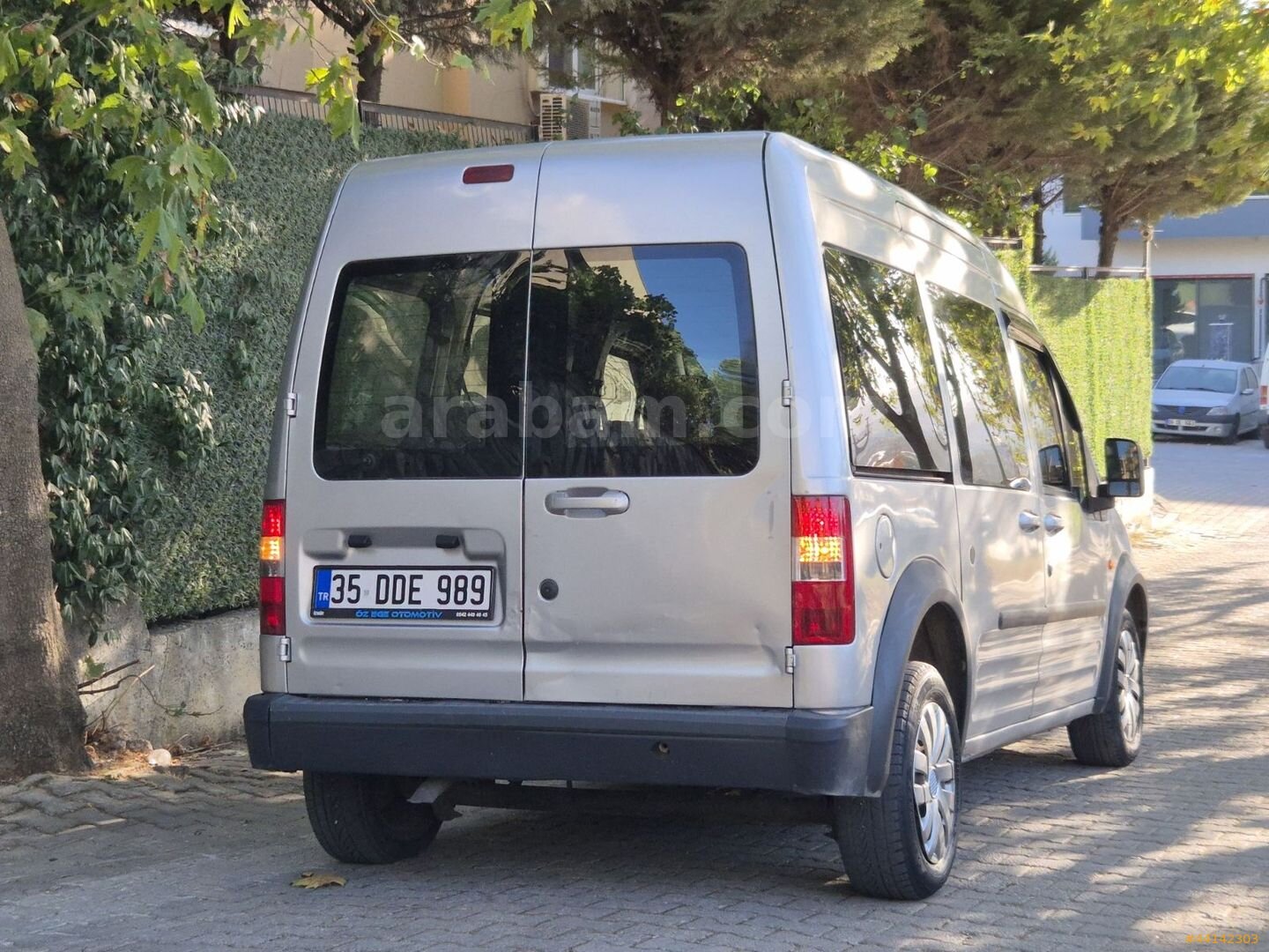 ÖZ EGE OTOMOTİV FORD CONNECT 90LIK CAMLI KOLTUKLU 5