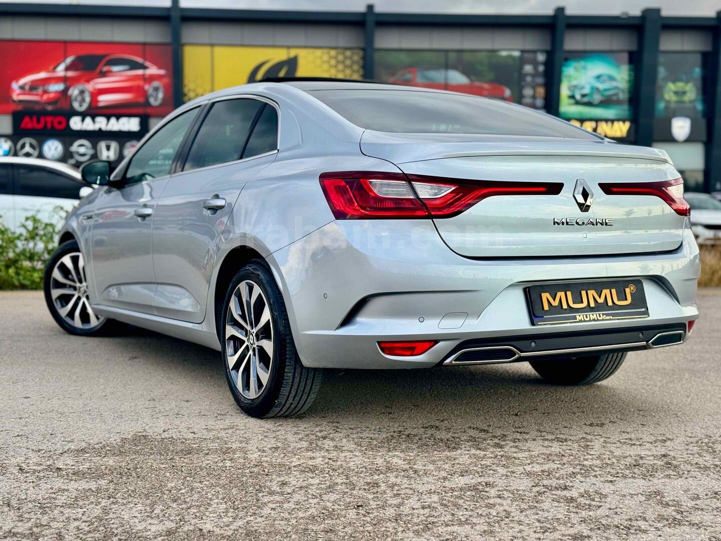 Galeriden Renault Megane 1.5 Blue DCI Icon 2025 Model Ankara 9.000 km Gri 7
