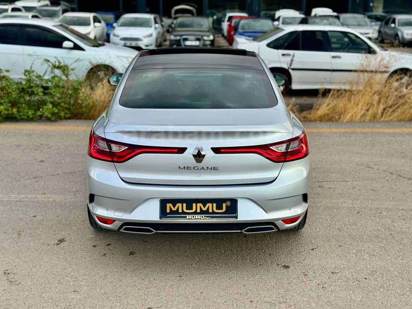 Galeriden Renault Megane 1.5 Blue DCI Icon 2025 Model Ankara 9.000 km Gri 6