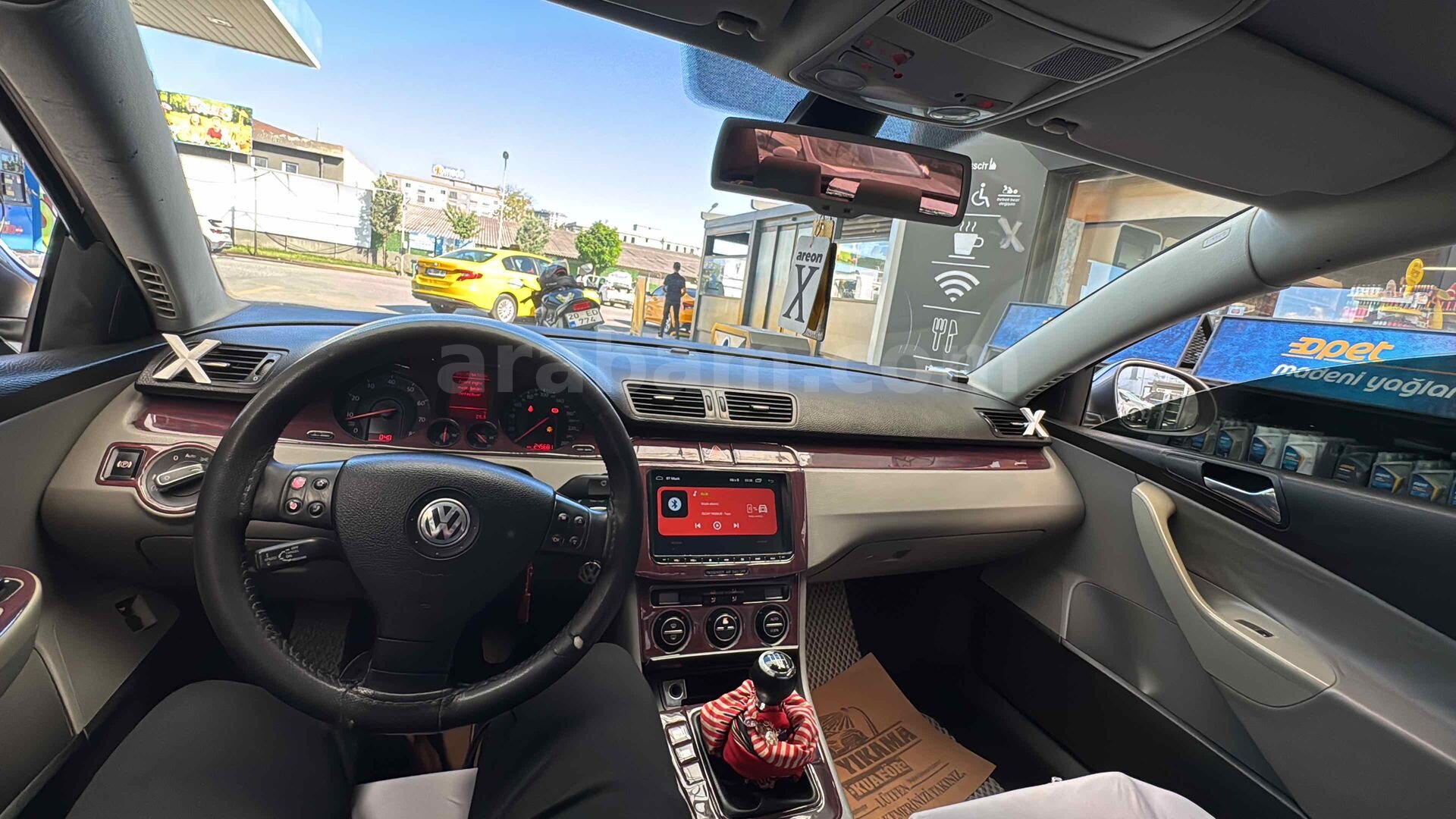 Sahibinden Volkswagen Passat 1.6 FSi Comfortline 2005 Model İstanbul 246.000 km Füme 6