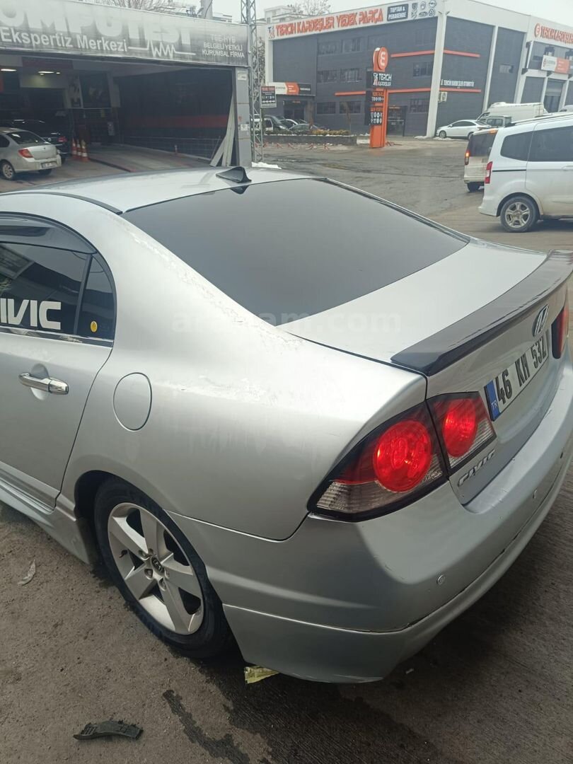 Sahibinden Honda Civic 1.6 Premium 2008 Model Batman 235.000 km Gri (Gümüş) 5