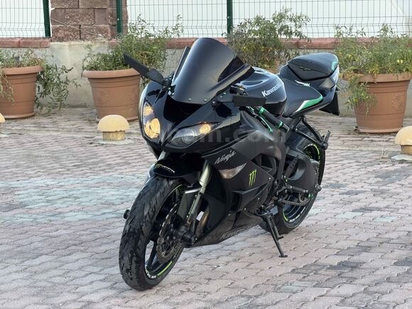 Galeriden Kawasaki Ninja ZX 6R 2011 Model Konya 41.000 km Siyah