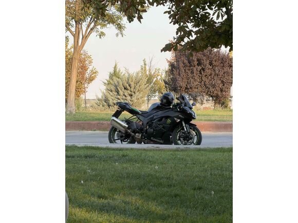 Galeriden Kawasaki Ninja ZX 6R 2011 Model Konya 41.000 km Siyah