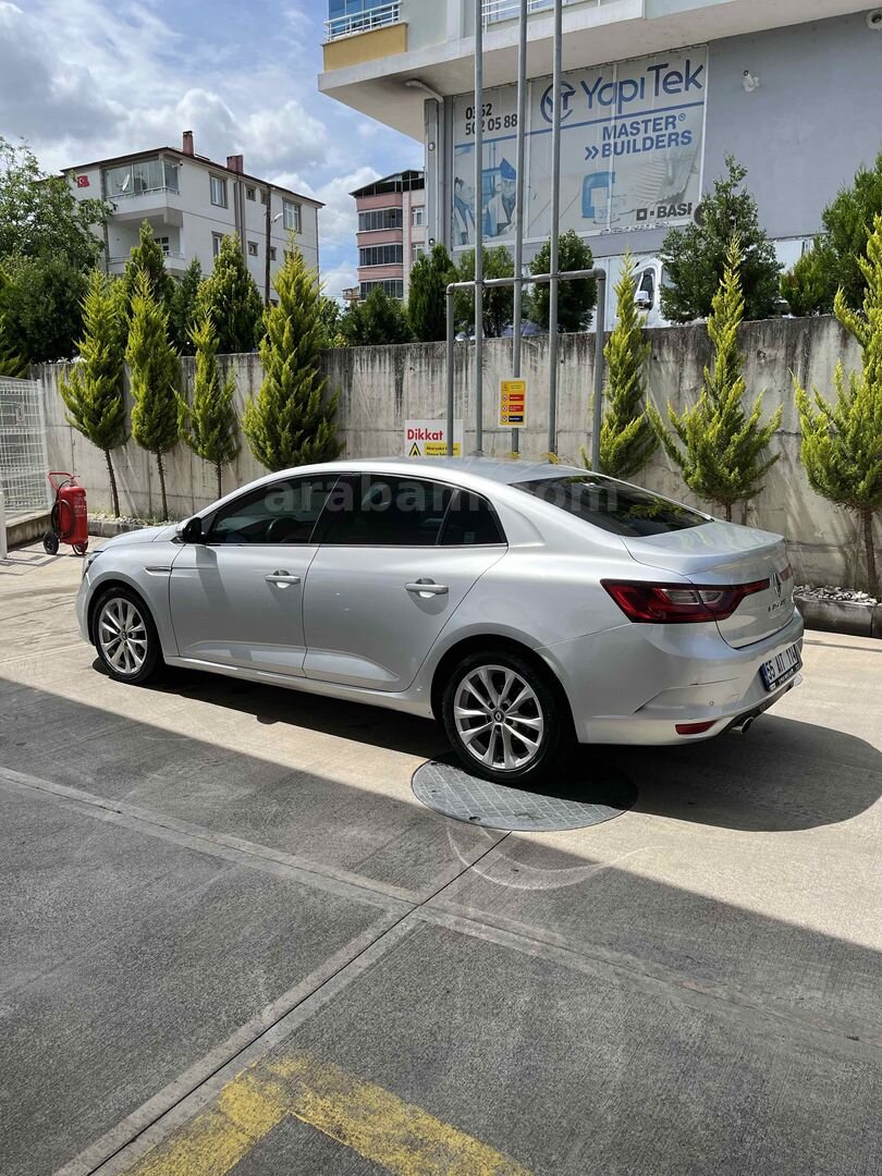 Sahibinden Renault Megane 1.5 dCi Icon 2017 Model Samsun 172.000 km Gri 7