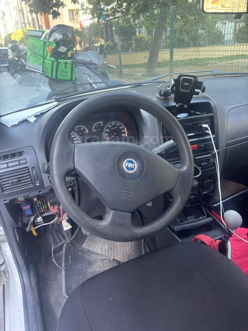 Sahibinden Fiat Palio 1.2 Active 2006 Model İstanbul 291.000 km Beyaz 6