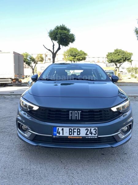 Galeriden Fiat Egea 1.4 Fire Urban 2021 Model Kocaeli 76.500 km Mavi