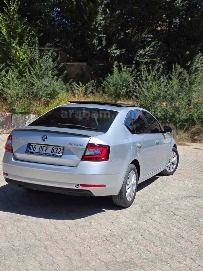 Sahibinden Skoda Octavia 1.6 TDI Style 2017 Model Bitlis 192.000 km Gri (metalik) 2