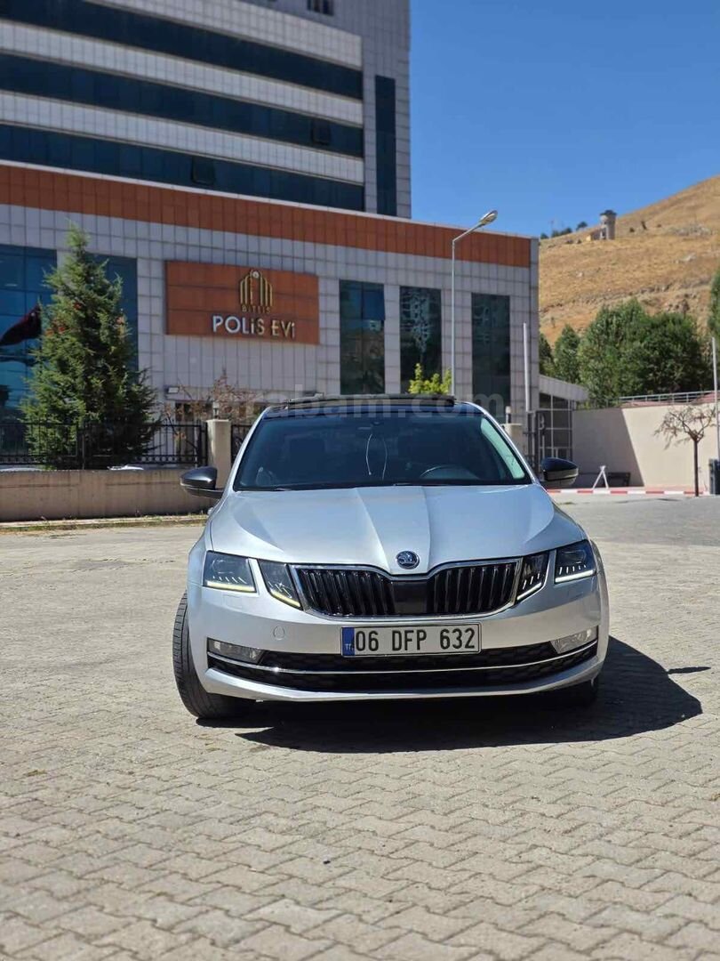 Sahibinden Skoda Octavia 1.6 TDI Style 2017 Model Bitlis 192.000 km Gri (metalik) 3