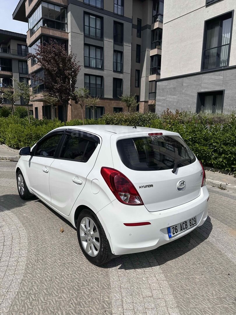 Sahibinden Hyundai i20 1.2 D-CVVT Sense 3