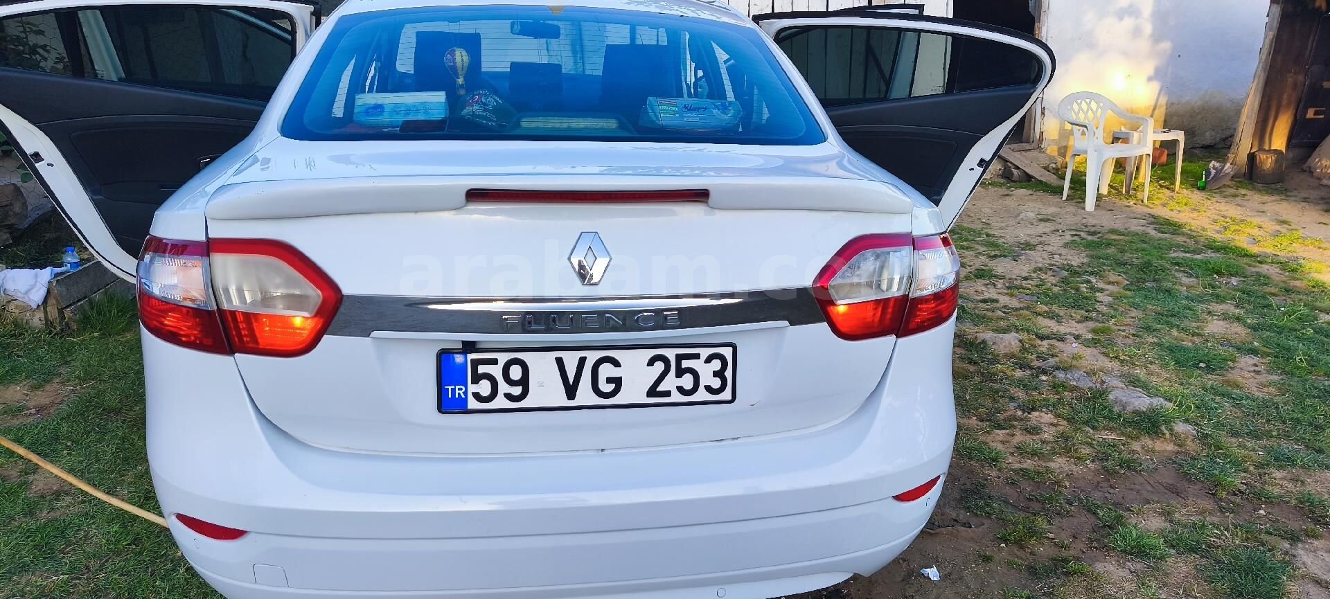 Sahibinden Renault Fluence 1.5 dCi Touch 2015 Model Tekirdağ 210.000 km Beyaz 2