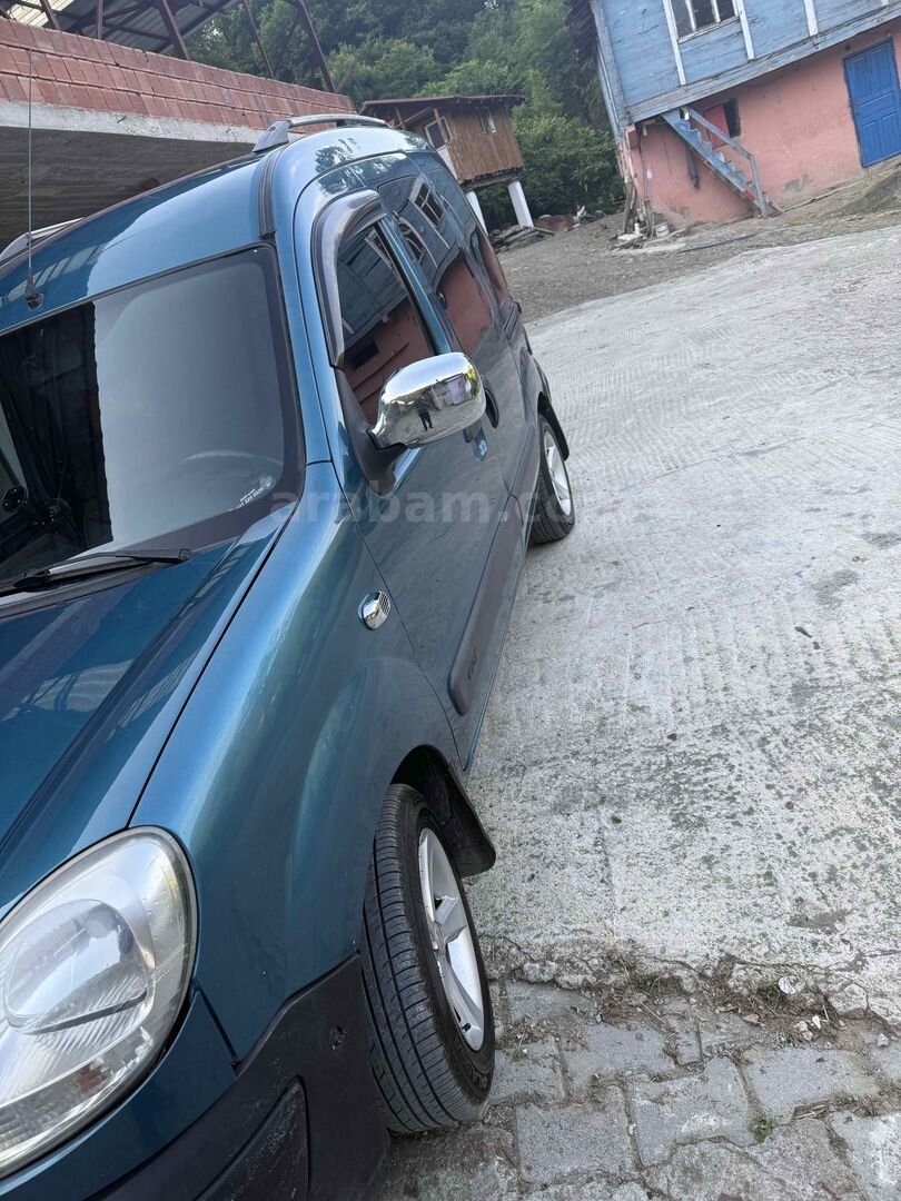 Sahibinden Renault Kangoo 1.5 dCi Authentique 2004 Model 319.000 km Lacivert 2