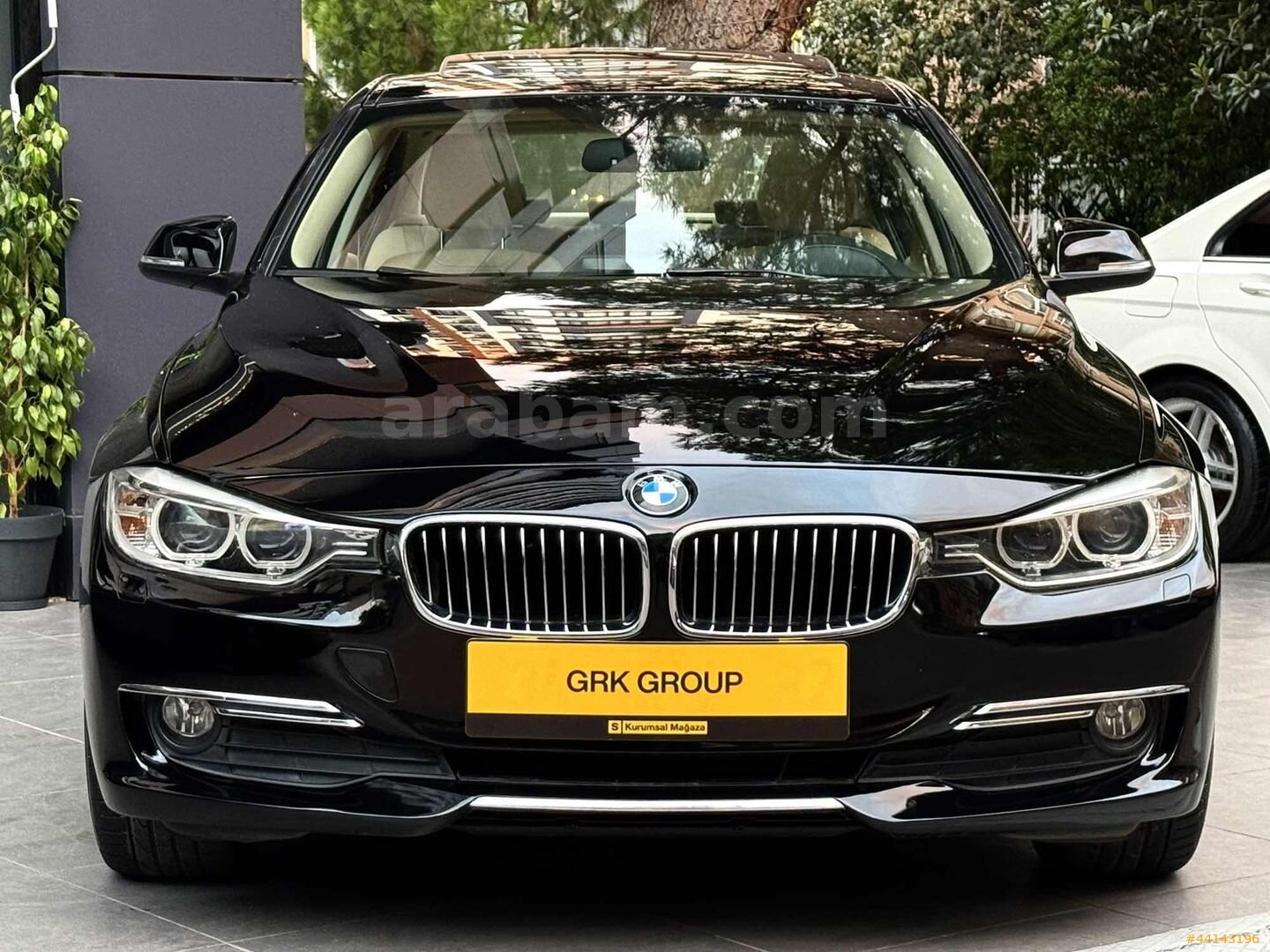 Galeriden BMW 3 Serisi 320d Luxury 2012 Model İstanbul 169.800 km Siyah 1