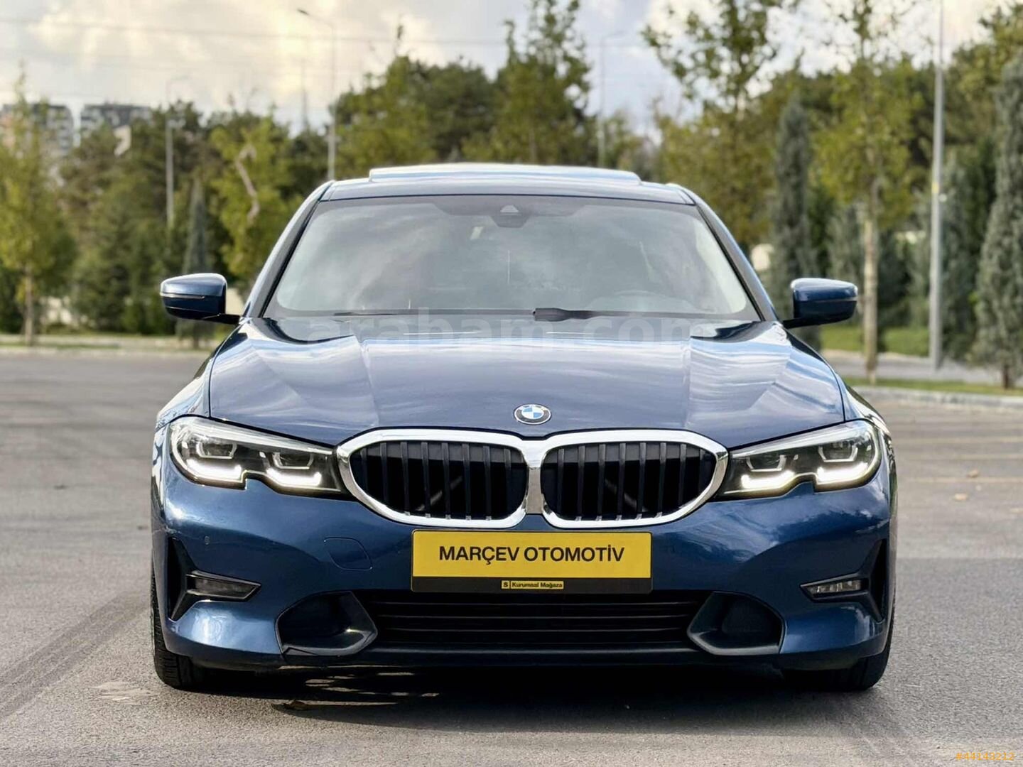 Galeriden BMW 3 Serisi 320i Sport Line 2021 Model Ankara 160.000 km Mavi 4
