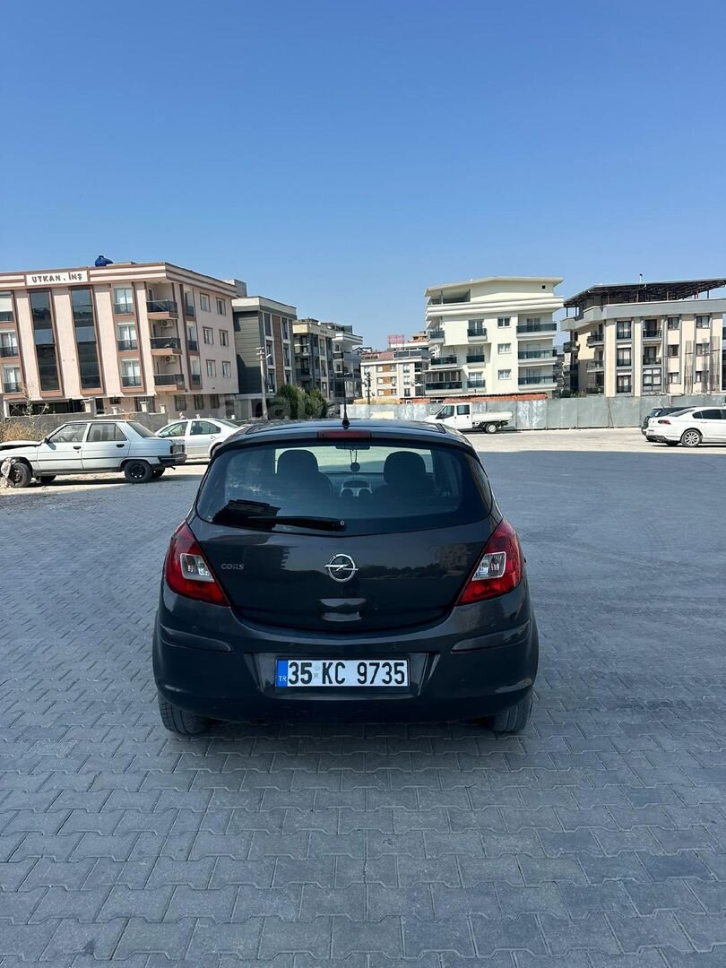 Sahibinden Opel Corsa 1.2 Twinport Essentia 2014 Model İzmir 151.000 km Gri 2