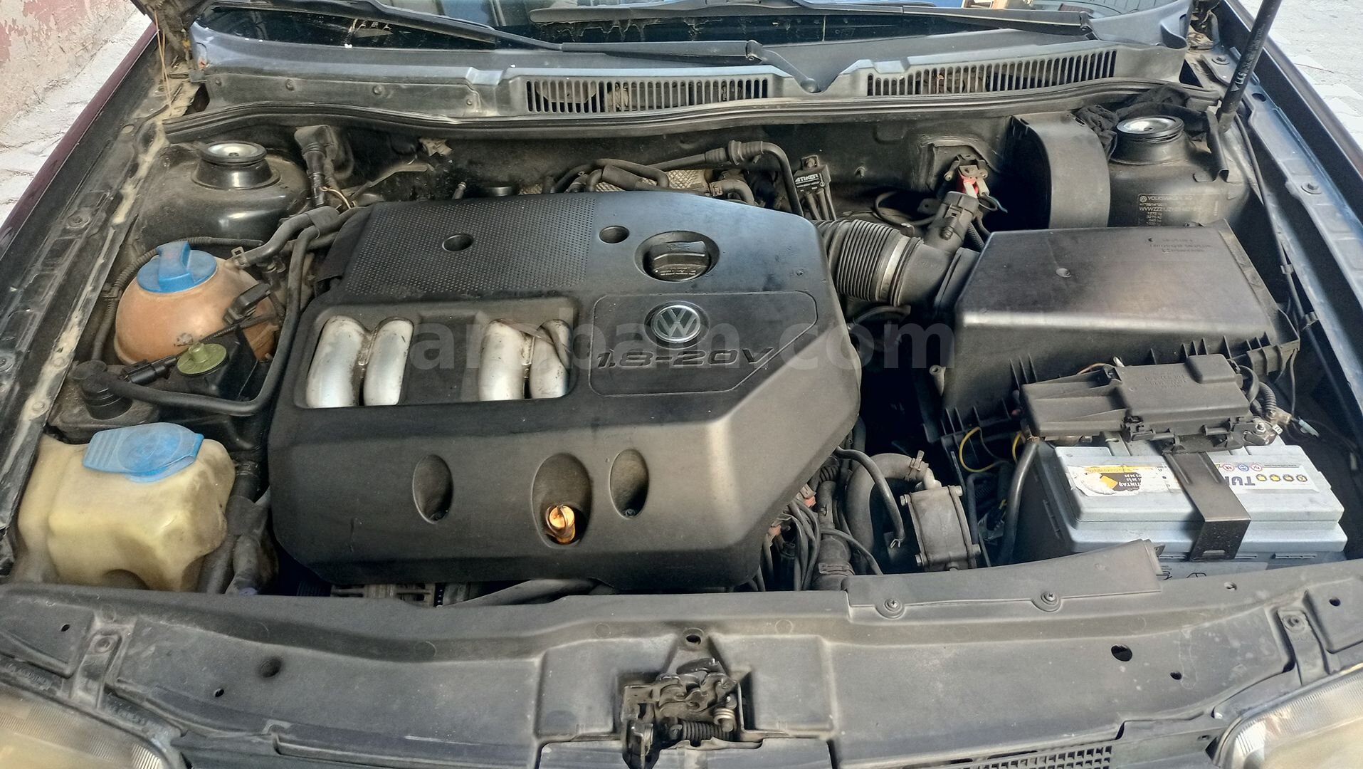Sahibinden Volkswagen Bora 1.8 4Motion 2000 Model İstanbul 310.000 km Siyah 5