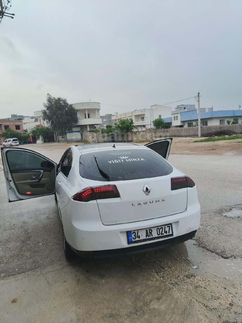 Sahibinden Renault Laguna 1.5 dCi Executive 2010 Model Mardin 267.000 km Beyaz 6