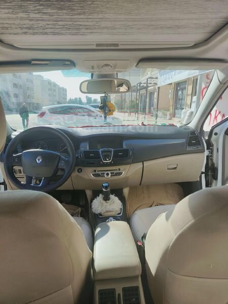 Sahibinden Renault Laguna 1.5 dCi Executive 2010 Model Mardin 267.000 km Beyaz