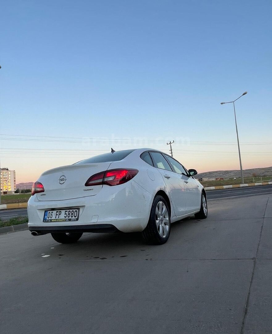 Sahibinden Opel Astra 1.4 T Business 2015 Model Diyarbakır 159.000 km Beyaz 5