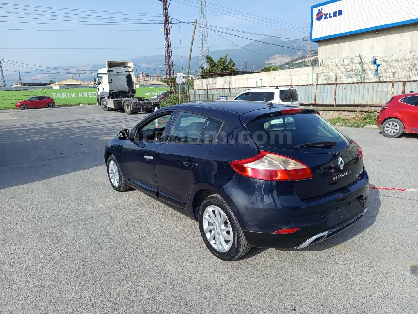 Sahibinden Renault Megane 1.5 dCi Dynamique 2010 Model Hatay 212.000 km Lacivert 2