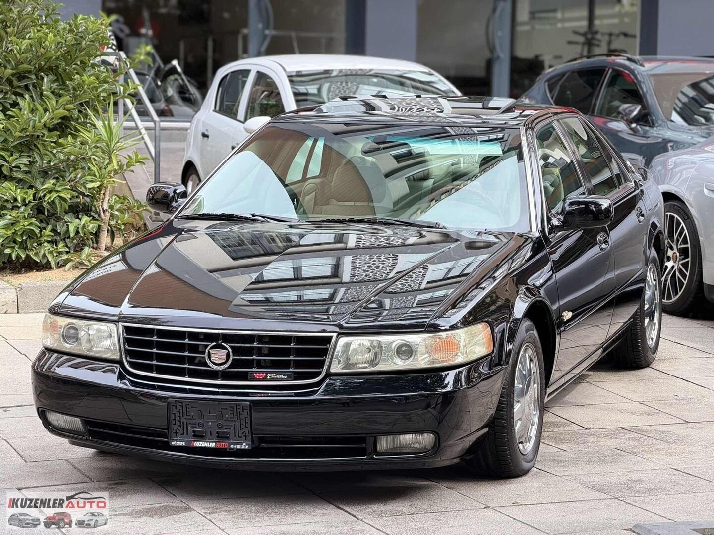Galeriden Cadillac Seville 4.6 STS 2004 Model İstanbul 178.000 km Siyah 7