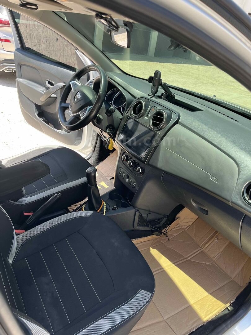 Sahibinden Dacia Sandero 1.5 dCi Stepway 2017 Model Hakkari 183.000 km Gri 7