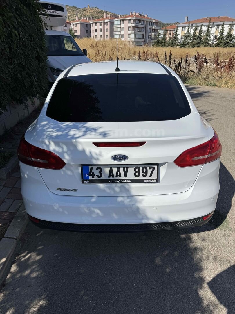 Sahibinden Ford Focus 1.6 Ti-VCT Trend X 2016 Model Afyonkarahisar 71.000 km Beyaz 5