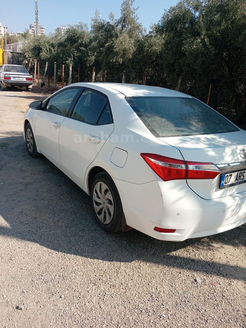 Sahibinden Toyota Corolla 1.33 Life 2016 Model Adana 104.250 km Beyaz 5