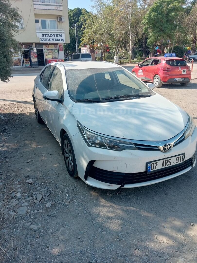 Sahibinden Toyota Corolla 1.33 Life 2016 Model Adana 104.250 km Beyaz 2