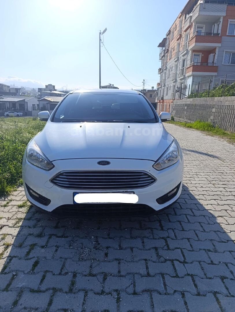 Sahibinden Ford Focus 1.5 TDCi Trend X 2017 Model Hatay 146.000 km Beyaz 3