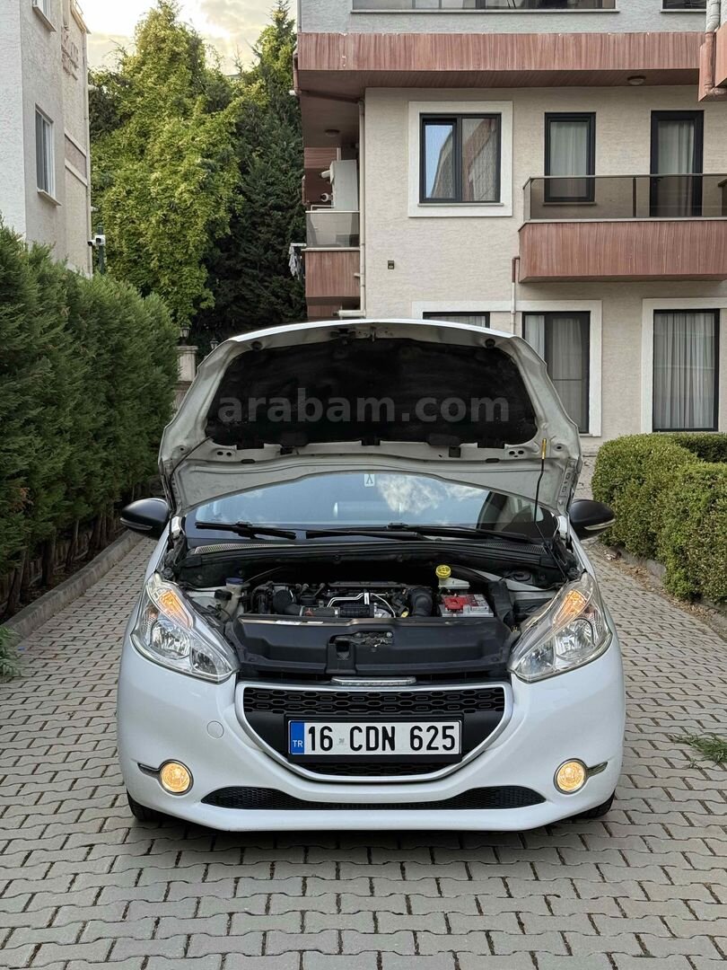 Sahibinden Peugeot 208 1.4 HDi Access 2012 Model Bursa 83.000 km Beyaz 3