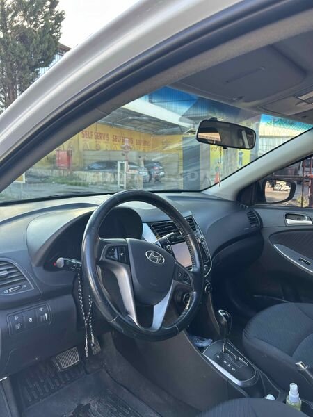 Sahibinden Hyundai Accent Blue 1.6 CRDI Mode Plus 2018 Model Kocaeli 217.000 km Beyaz