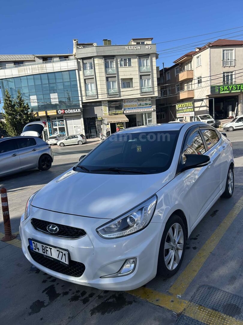 Sahibinden Hyundai Accent Blue 1.6 CRDI Mode Plus 2018 Model Kocaeli 217.000 km Beyaz 6