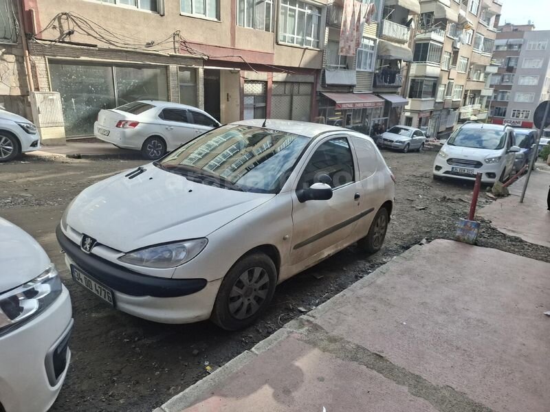 Sahibinden Peugeot 206 Van 1.4 HDI 2005 Model 238.000 km Beyaz