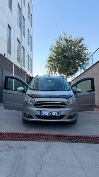 Sahibinden Ford Tourneo Courier 1.6 TDCi Titanium Plus 2017 Model