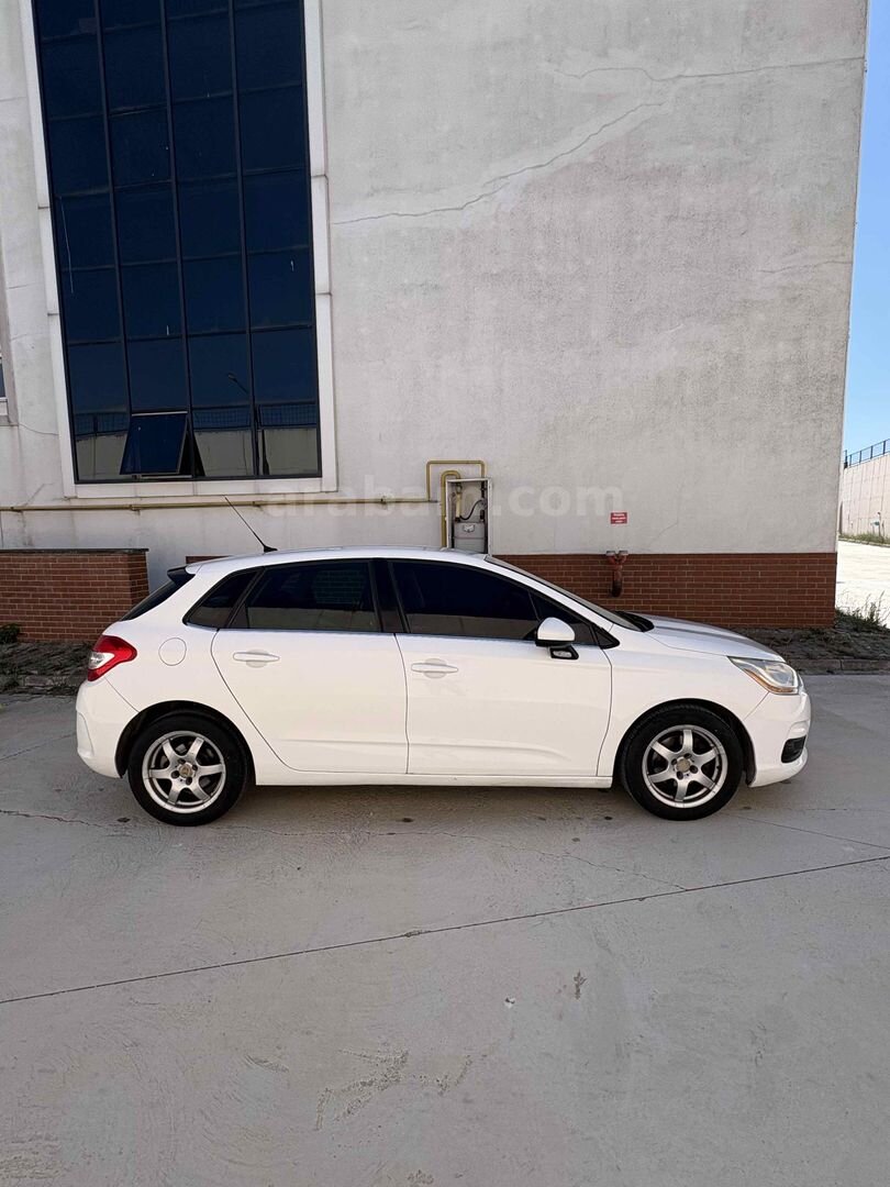 Sahibinden Citroen C4 1.6 e-HDi Confort 2011 Model 2