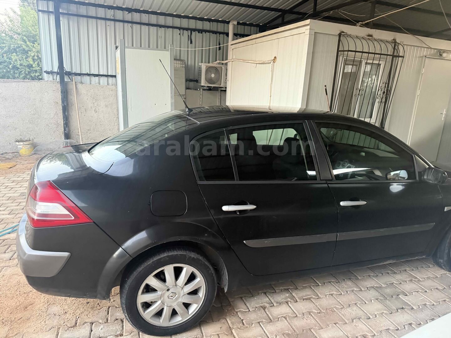 Galeriden Renault Megane 1.5 dCi Exception 2009 Model Hatay 438.888 km Siyah 3