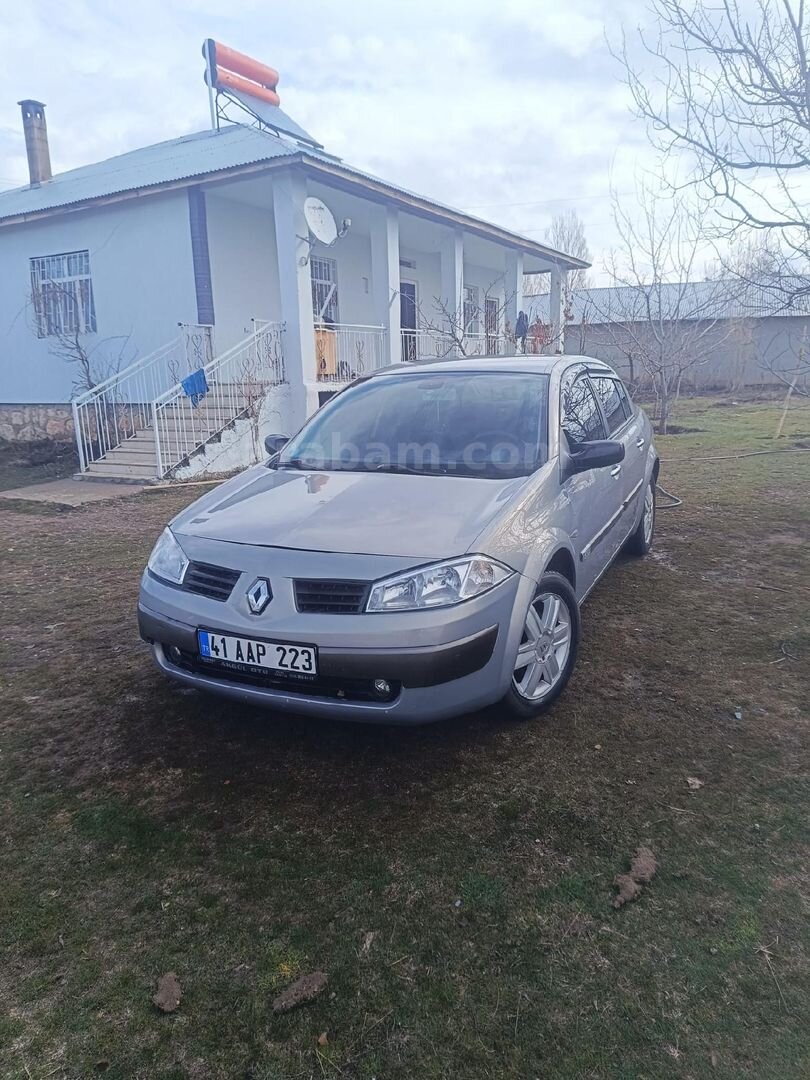 Sahibinden Renault Megane 1.5 dCi Dynamique 2006 Model Van 268.000 km Gri 6