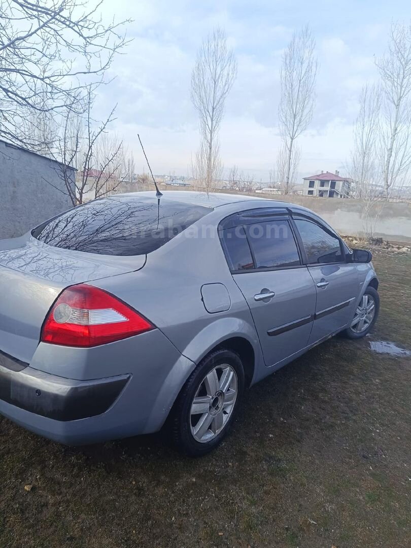 Sahibinden Renault Megane 1.5 dCi Dynamique 2006 Model Van 268.000 km Gri 2