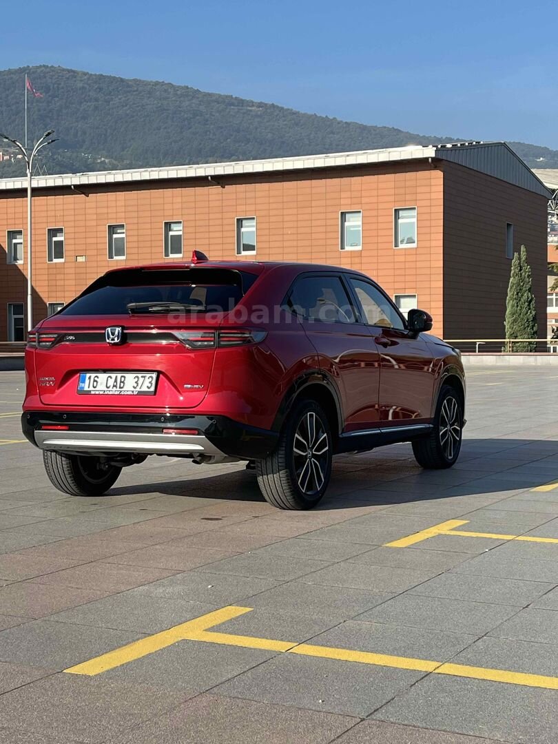 Sahibinden Honda HR-V 1.5 e-HEV Advance 2024 Model 22.000 km Kırmızı 5