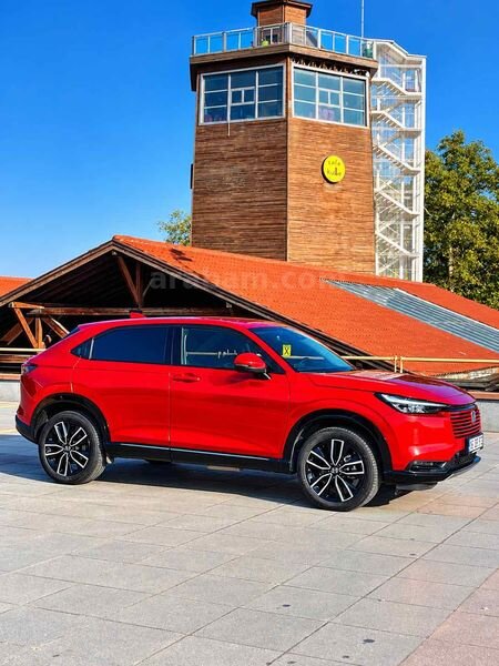 Sahibinden Honda HR-V 1.5 e-HEV Advance 2024 Model 22.000 km Kırmızı