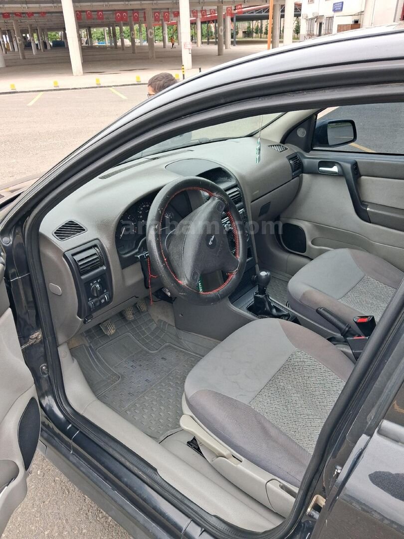 Sahibinden Opel Astra 1.6 2000 Model Ordu 292.000 km Siyah 7