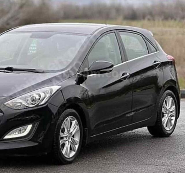 Sahibinden Hyundai i30 1.6 GDI Style 2013 Model Kocaeli 175.000 km Siyah