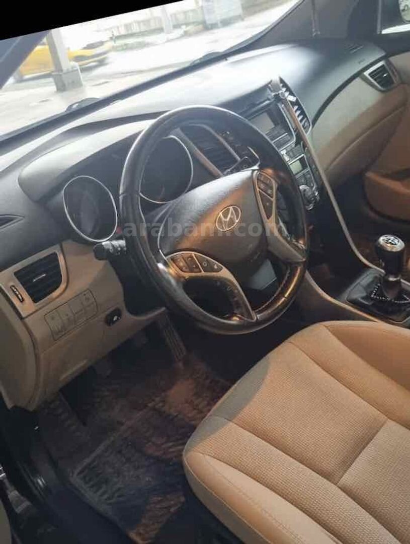 Sahibinden Hyundai i30 1.6 GDI Style 2013 Model Kocaeli 175.000 km Siyah 5