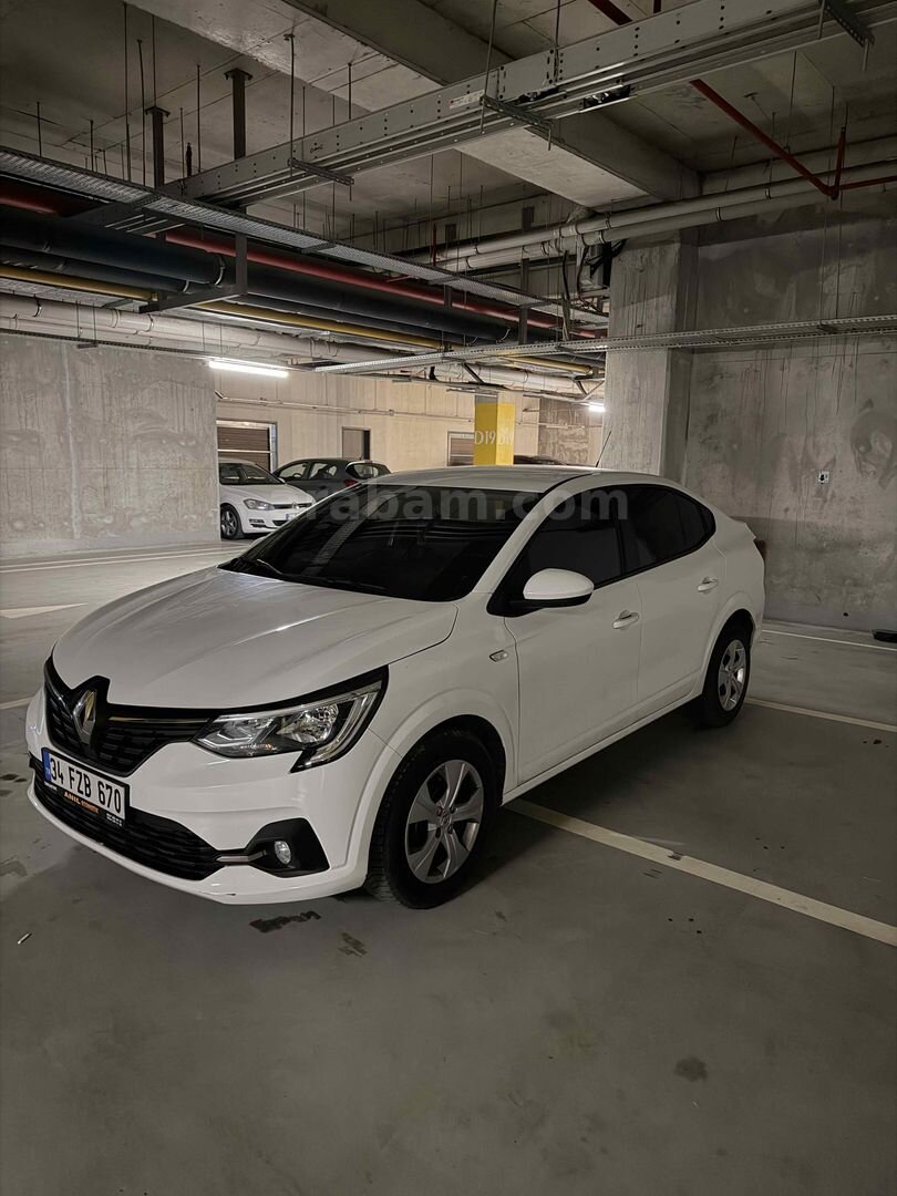 Sahibinden Renault Taliant 1.0 T Joy 2022 Model Sakarya 67.500 km Beyaz 2
