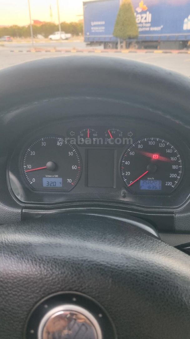 Sahibinden Volkswagen Polo 1.4 Comfortline 2007 Model Balıkesir 358.000 km Siyah 5
